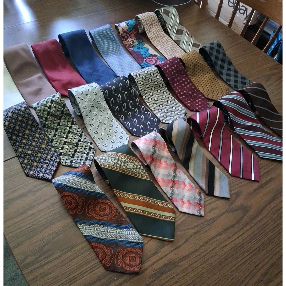 Lot of 24 Vintage 1950s 60s 70s 80s Neckties Rockabilly Cravats Assorted Ties